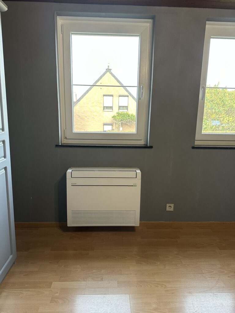 unité console pompe à chaleur Hyper Heating à Tournai MITSUBISHI ELECTRIC